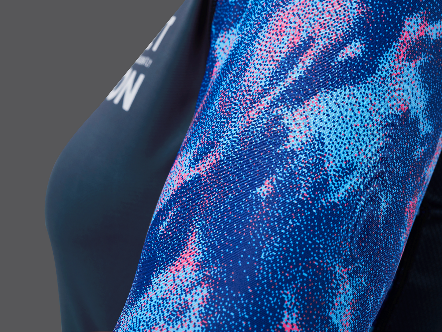 WOMENS LONG SLEEVE RASHGUARD